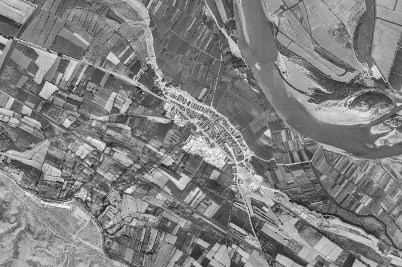 Ortofoto de 1956-1957 del núcleo de El Burgo de Ebro