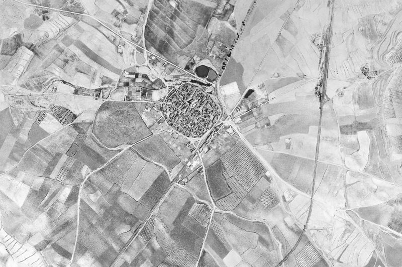 Ortofoto de 1956-1957 del núcleo de Longares