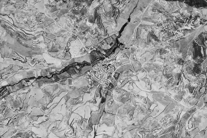 Ortofoto de 1956-1957 del núcleo de Luesia