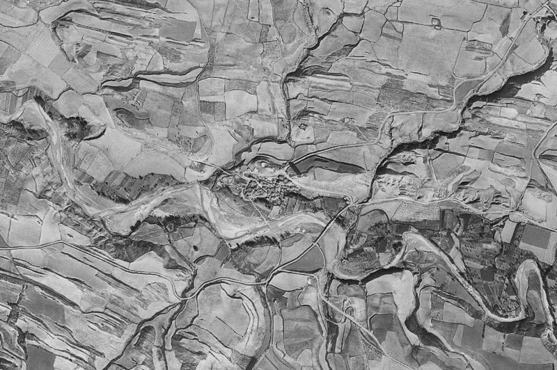 Ortofoto de 1956-1957 del núcleo de Navardún