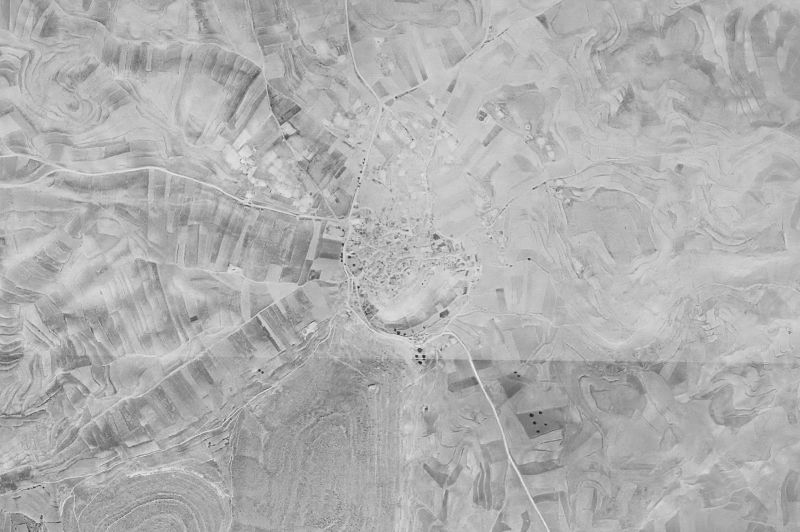 Ortofoto de 1956-1957 del núcleo de Sisamón